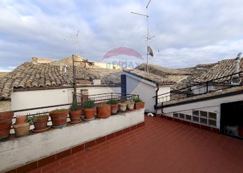 Terrazza - Casa semi indipendente VIA DEI FRENTANI
 
63, Lanciano - foto 47
