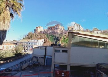 Edificio all\'aperto - Casa semi indipendente Via Valera
 
77, Lanciano - foto 30