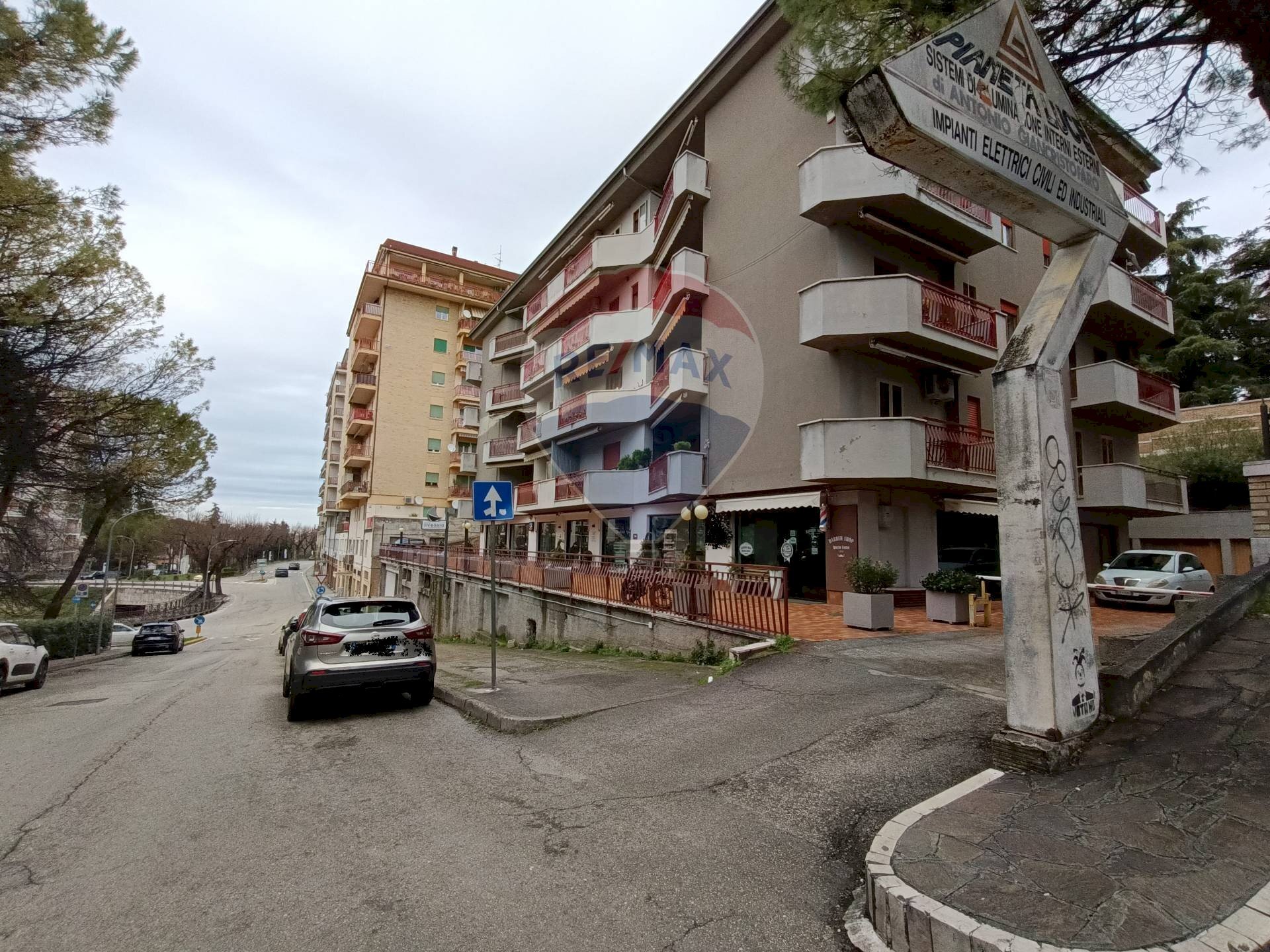 Edificio all\'aperto - Locale Commerciale PIAZZA ERALDO MISCIA
 
17, Lanciano - foto 3