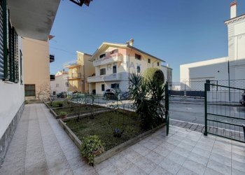 Edificio all\'aperto - Apartment Via Frentana
 
18, Castel Frentano - photo 14