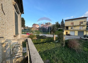 Edificio all\'aperto - Casa indipendente C.da Santa Liberata
 
127, Lanciano - foto 20