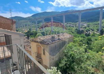 Balcone - Casa semi indipendente Via Scesa Valli
 
5-9, Villa Santa Maria - foto 12