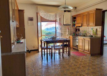 Cucina - Quadrilocale Via Chiose
 
48, Moconesi - foto 1