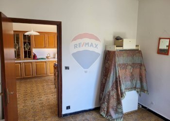 Stanza vuota - Quadrilocale Via Chiose
 
48, Moconesi - foto 14