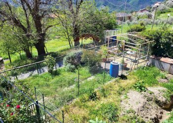 Giardino - Quadrilocale Via Chiose
 
48, Moconesi - foto 24