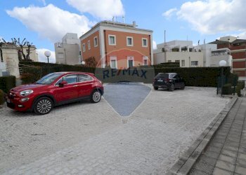 Edificio all\'aperto - Casa semi indipendente Matera - foto 40