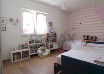 Camera / camera da letto - Semi-detached house Matera - photo 12
