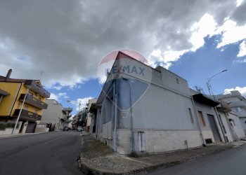 Edificio all\'aperto - Casa indipendente Santeramo in Colle - foto 2