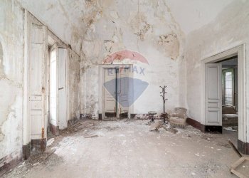 Stanza vuota - Rustico via mazzaglia
 
10, Nicolosi - foto 19