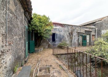 Casa all\'aperto - Rustico via mazzaglia
 
10, Nicolosi - foto 24