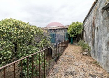 Giardino - Rustico via mazzaglia
 
10, Nicolosi - foto 39