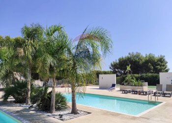 Piscina - Villa a Schiera Mola di Bari - foto 9