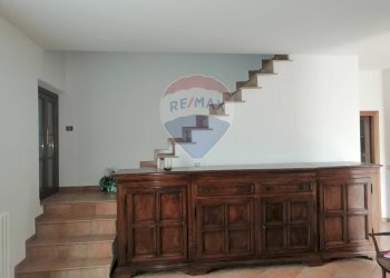 Scale - Villa Via del Ginepro
 
95, Terranuova Bracciolini - foto 7