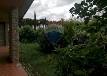 Giardino - Villa Via del Ginepro
 
95, Terranuova Bracciolini - foto 13