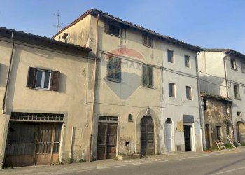 Edificio all\'aperto - Casa semi indipendente Montevarchi - foto 1