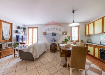 Sala da pranzo - Casa semi indipendente Borro al Prato
 
1, Reggello - foto 11