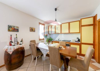 Sala da pranzo - Casa semi indipendente Borro al Prato
 
1, Reggello - foto 12