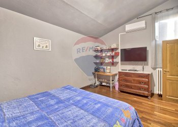 Camera / camera da letto - Casa semi indipendente via del tramaglio
 
22, Montevarchi - foto 21