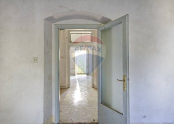 Hall / corridoio - Rustico località Riguzze, Castelfranco Piandiscò - foto 9