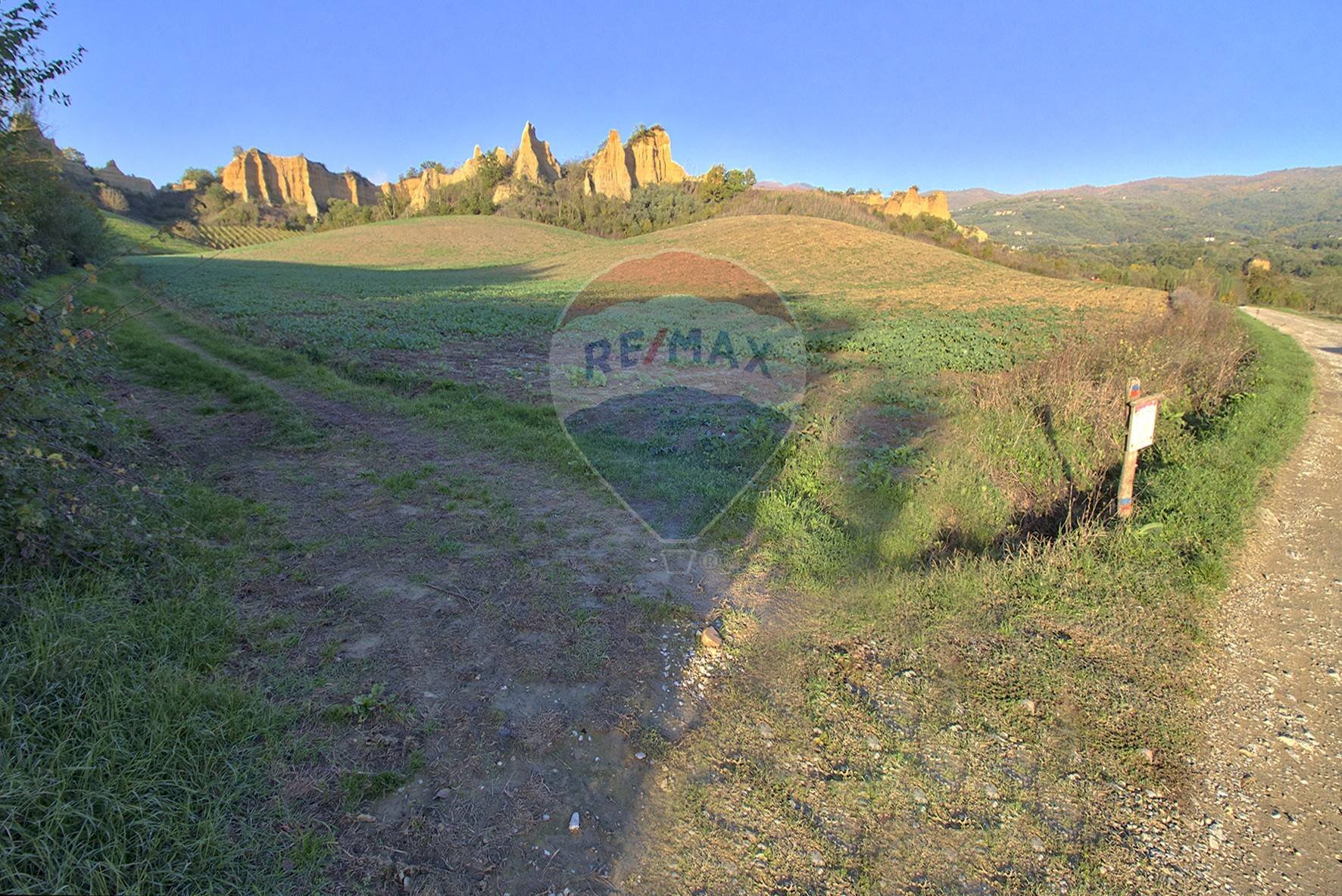 Vista delle montagne - Agricultural land via acqua zolfina, Castelfranco Piandiscò - photo 3