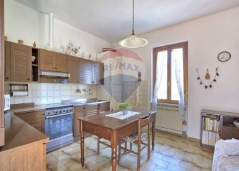Cucina - Casa semi indipendente Via Giulio cesare
 
14, Bucine - foto 2