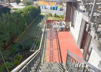 Balcone - Casa semi indipendente Via Giulio cesare
 
14, Bucine - foto 24