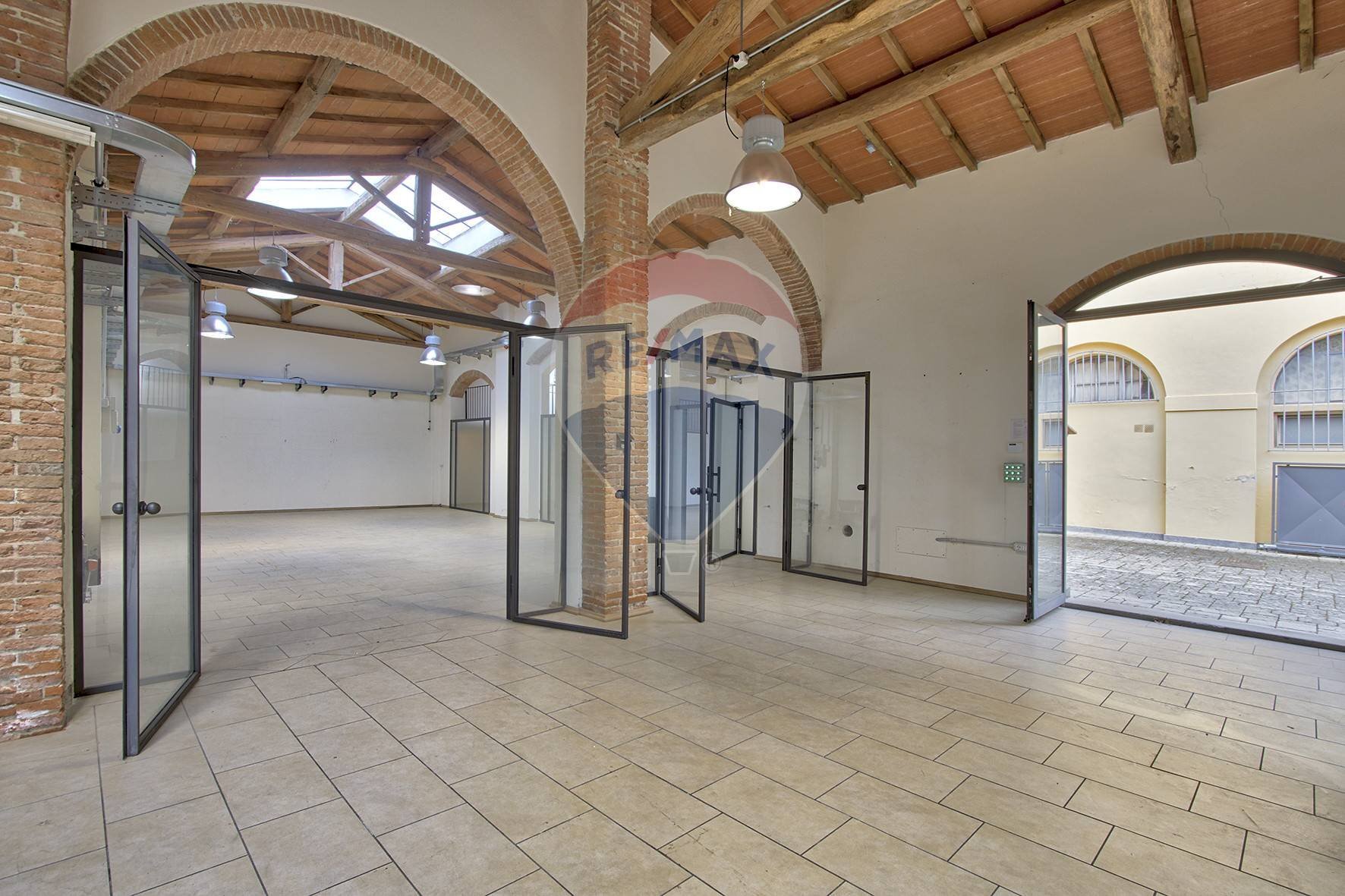 Stanza vuota - Laboratorio Piazza Donatori di Sangue
 
13, Montevarchi - foto 3