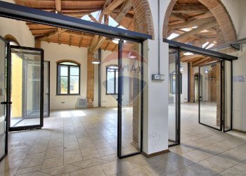 Scale - Laboratorio Piazza Donatori di Sangue
 
13, Montevarchi - foto 7