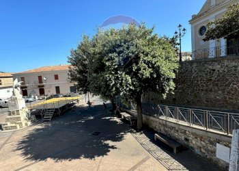 Edificio all\'aperto - Casa indipendente VIA Piazza Monumento, San Demetrio Corone - foto 10