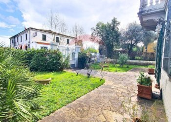 CANCELLI - Villa località Biagioni
 
42/43, Altopascio - foto 40