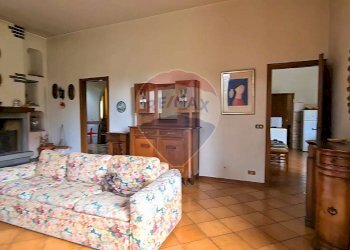 SALOTTO - Villa località Biagioni
 
42/43, Altopascio - foto 12