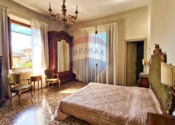 CAMERA MATRIMONIALE con bagno - Villa località Biagioni
 
42/43, Altopascio - foto 16