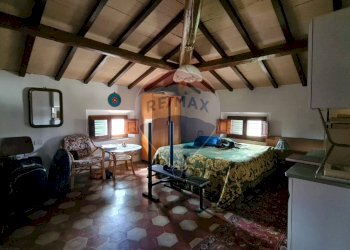 CAMERA mansarda - Villa località Biagioni
 
42/43, Altopascio - foto 38