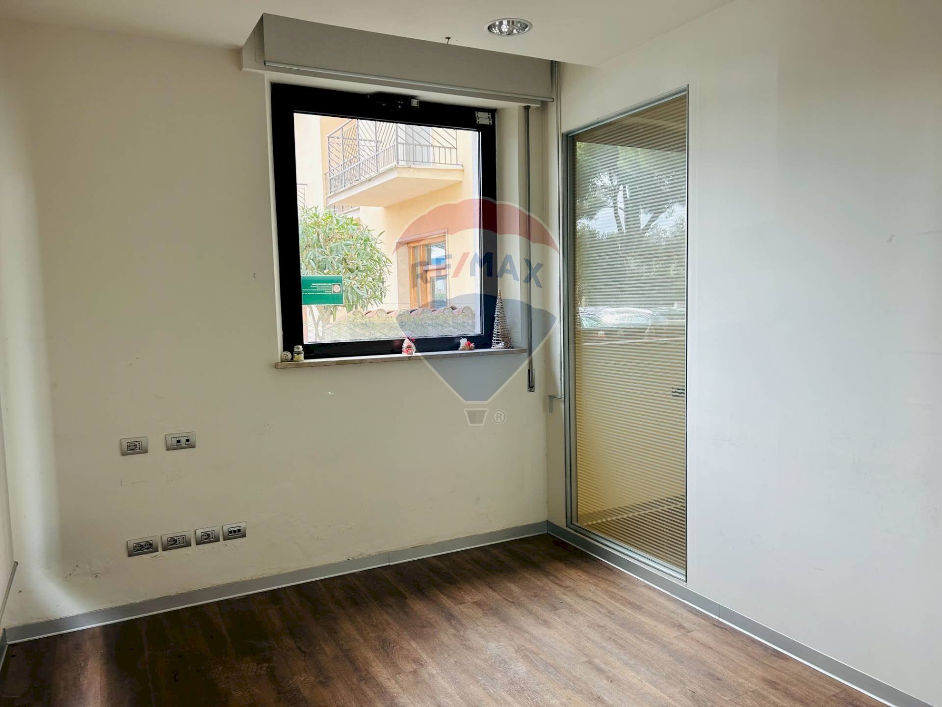 Stanza vuota - Shop Via Los Angeles
 
37, Assisi - photo 2