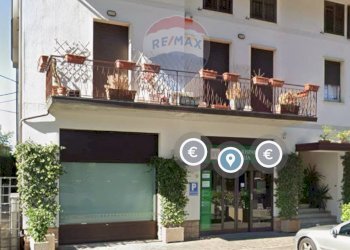 Edificio all\'aperto - Shop Via Los Angeles
 
37, Assisi - photo 1