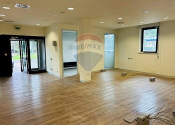 Stanza vuota - Shop Via Los Angeles
 
37, Assisi - photo 4