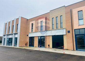 Edificio all\'aperto - Locale Commerciale Via Dei Gelsi
2, Magione - foto 16