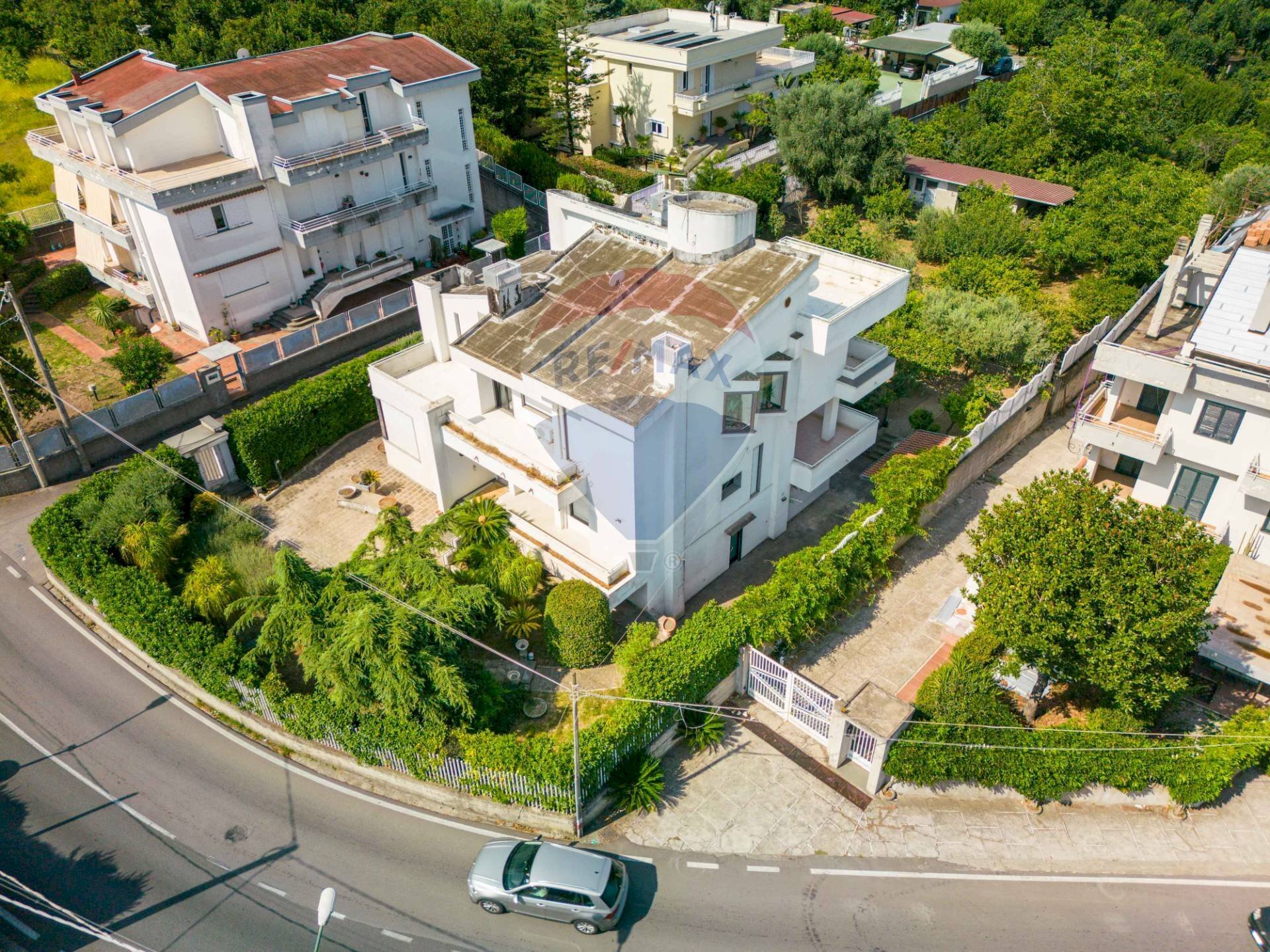 Edificio all\'aperto - Villa Viale degli Aranci, Sant'Egidio del Monte Albino - foto 3