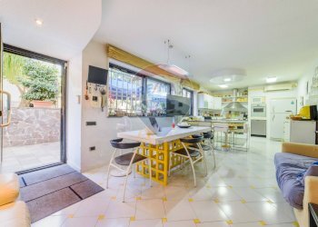 Sala da pranzo - Villa Viale degli Aranci, Sant'Egidio del Monte Albino - foto 4