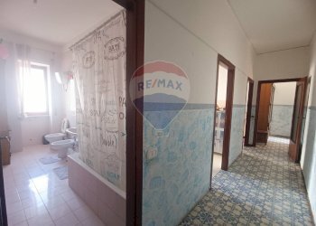 Hall / corridoio - Three-room apartment VIA FILIPPO TURATI, San Marzano sul Sarno - photo 7