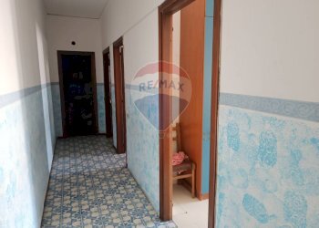 Hall / corridoio - Three-room apartment VIA FILIPPO TURATI, San Marzano sul Sarno - photo 13