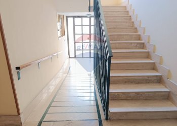 Scale - Apartment VIA TOMMASO CAUCIELLO
 
24, Pagani - photo 8