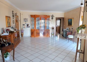 Soggiorno - Apartment VIA TOMMASO CAUCIELLO
 
24, Pagani - photo 11