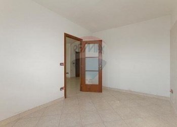 Stanza vuota - Three-room apartment Via Paolo Veronese
 
77, Torino - photo 8