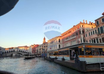 Edificio all\'aperto - Bilocale San Marco
 
3614, Venezia - foto 20