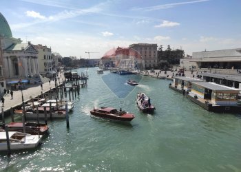 Vista dell\'acqua - Bilocale San Marco
 
3614, Venezia - foto 25