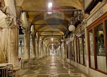 Non correlato - Bilocale San Marco
 
3614, Venezia - foto 26