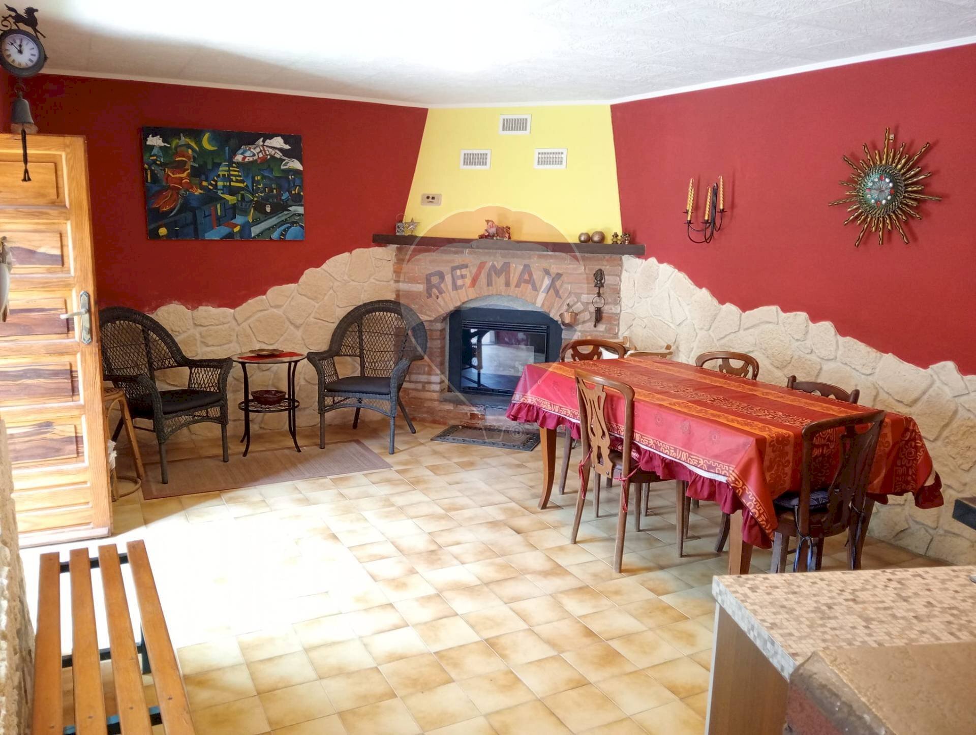 Sala da pranzo - Semi-detached house via ronchi inferiore
 
20, Cuorgnè - photo 2