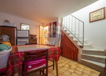 Sala da pranzo - Casa semi indipendente via ronchi inferiore
 
20, Cuorgnè - foto 10