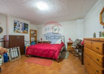 Camera / camera da letto - Casa semi indipendente via ronchi inferiore
 
20, Cuorgnè - foto 14